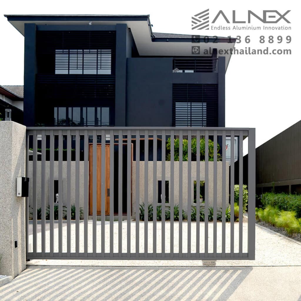 ประตูสเตนเลส