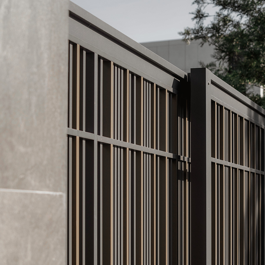 ประตูรั้วอลูมิเนียม ราคาต่อตารางเมตร