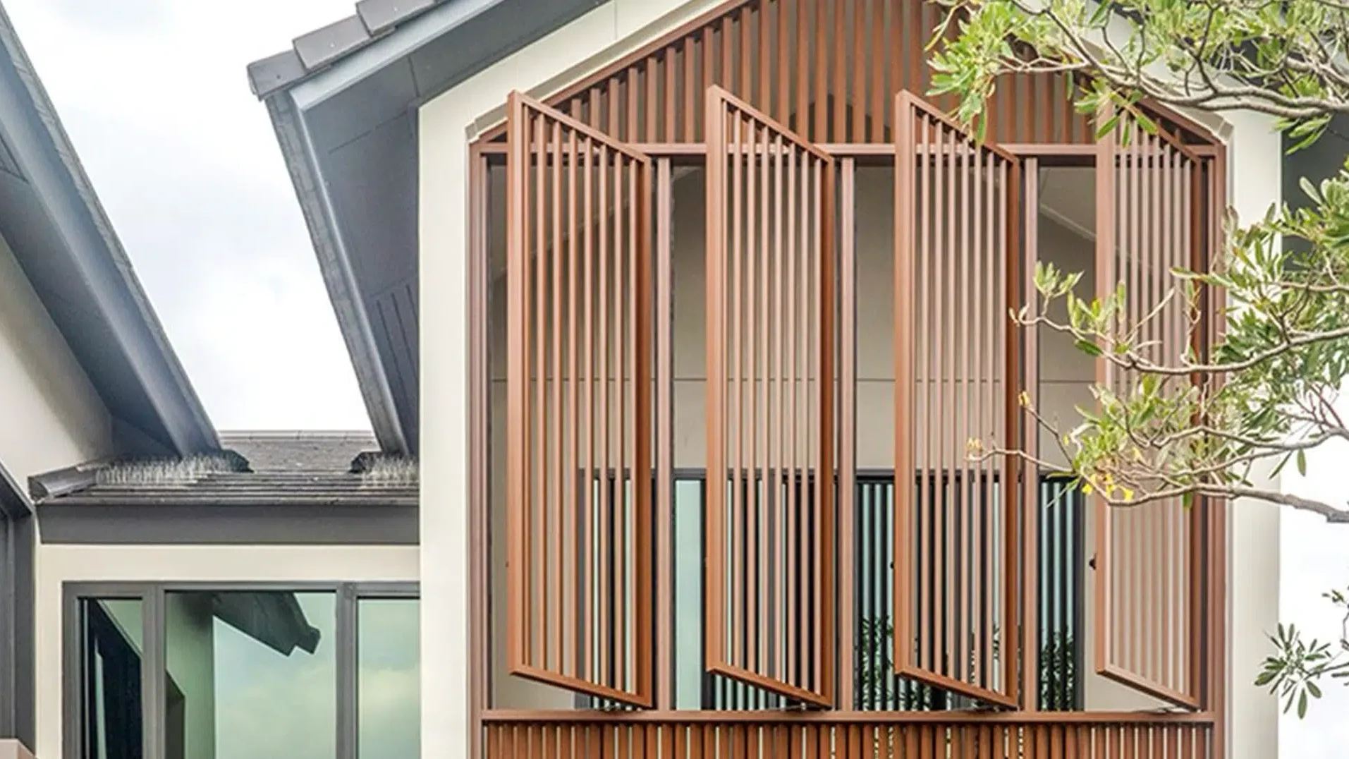 เปลี่ยนบ้านธรรมดาให้ดูแพงขึ้น ด้วย “ฟาซาด อลูมิเนียม ALNEX” ดีไซน์ไร้รอยต่อระดับพรีเมียม