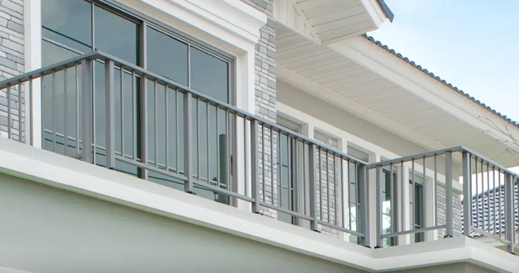 รวมแบบราวกันตกสวย-แข็งแรง-ปลอดภัย-พร้อมวิธีเลือกให้เหมาะกับบ้านยุคใหม่